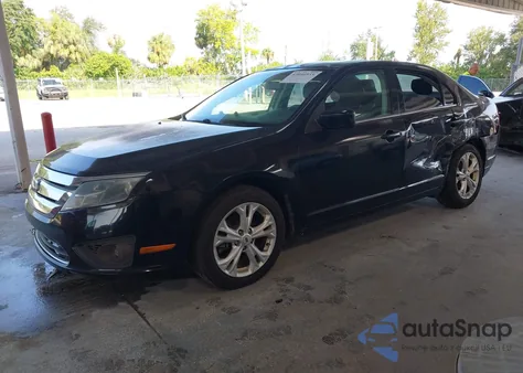 2012 Ford Fusion Se z USA, uszkodzony, nr VIN 3FAHP0HA1CR141780